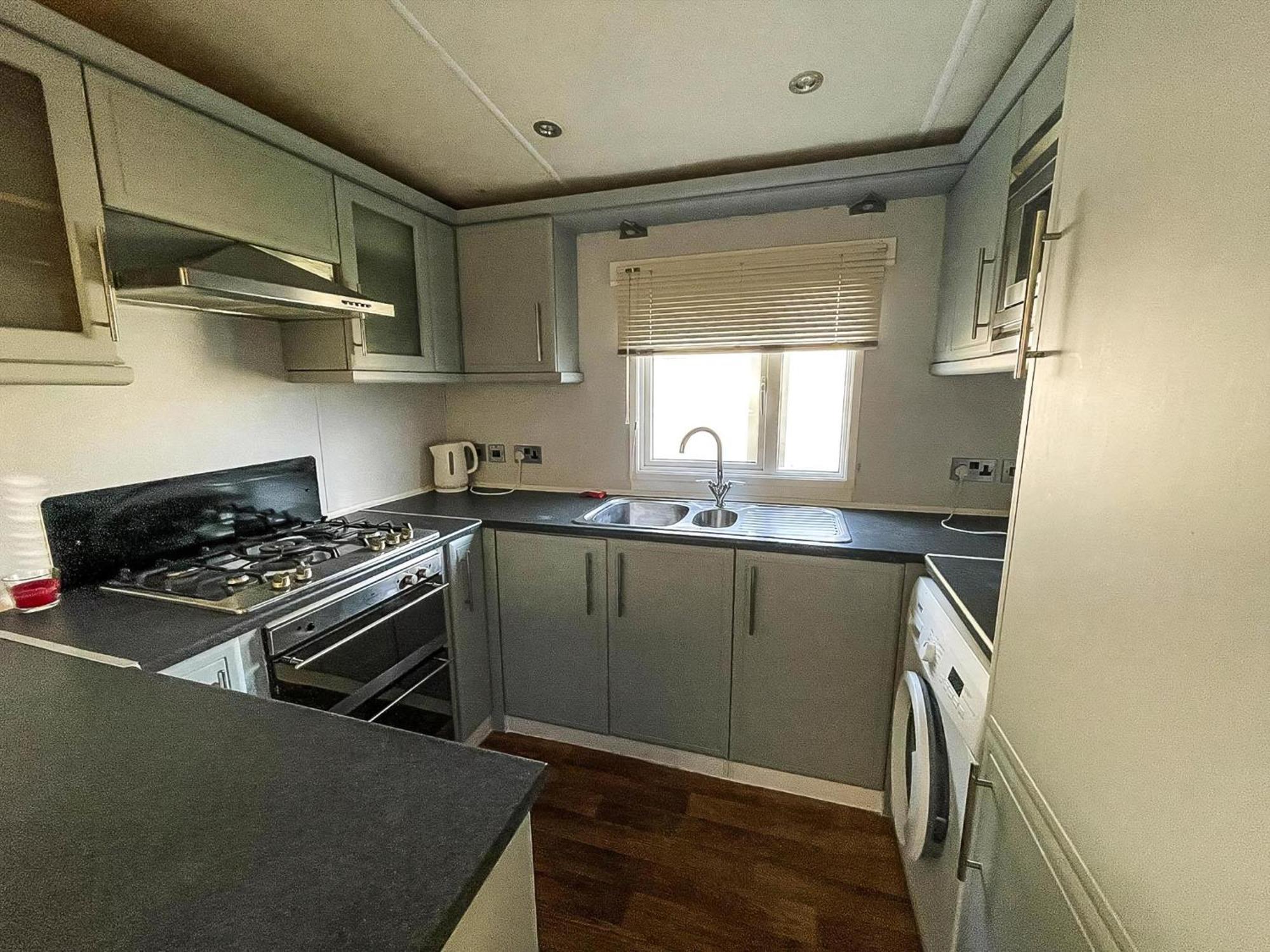 6 Berth Caravan For Hire At Seawick Holiday Park In Clacton-On-Sea Ref 27049Sw Exterior photo